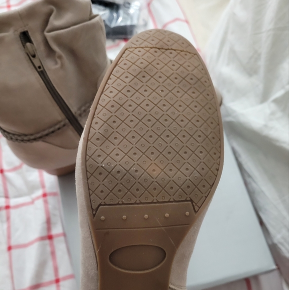 Torrid nwt 13w mid calf western boot - Picture 5 of 5